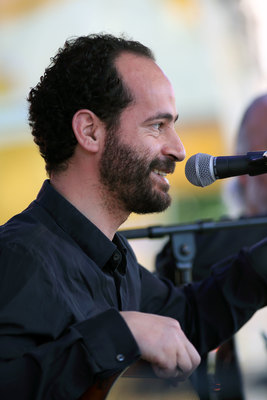 Ramzi Aburedwan and Ensemble D'Alouna (Tony Lewis)